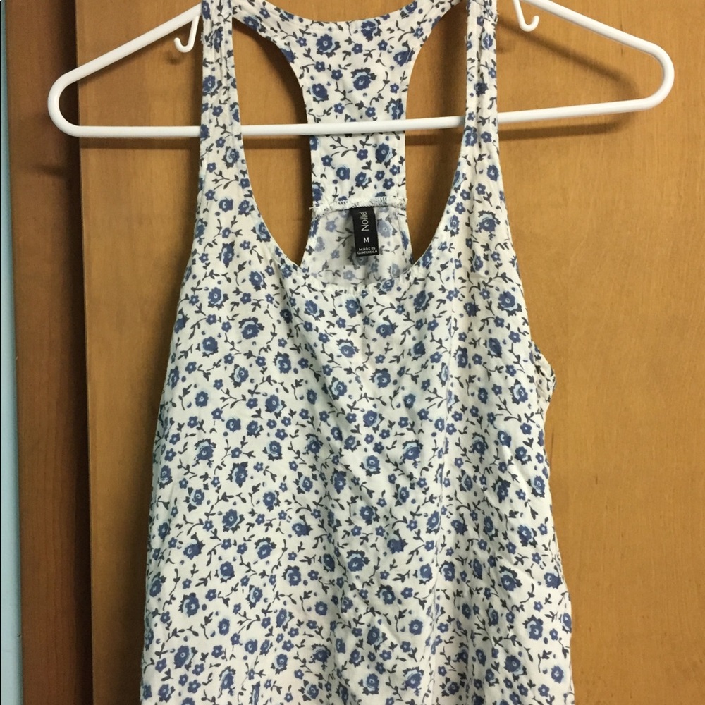 Cute flower print racer back top🦋
